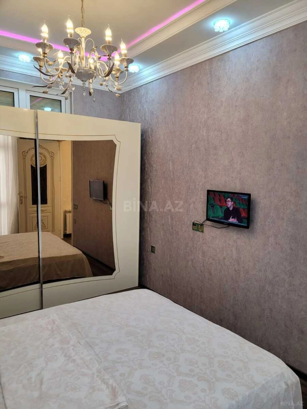 Kirayə verilir 2 otaqlı mənzil 70 m²