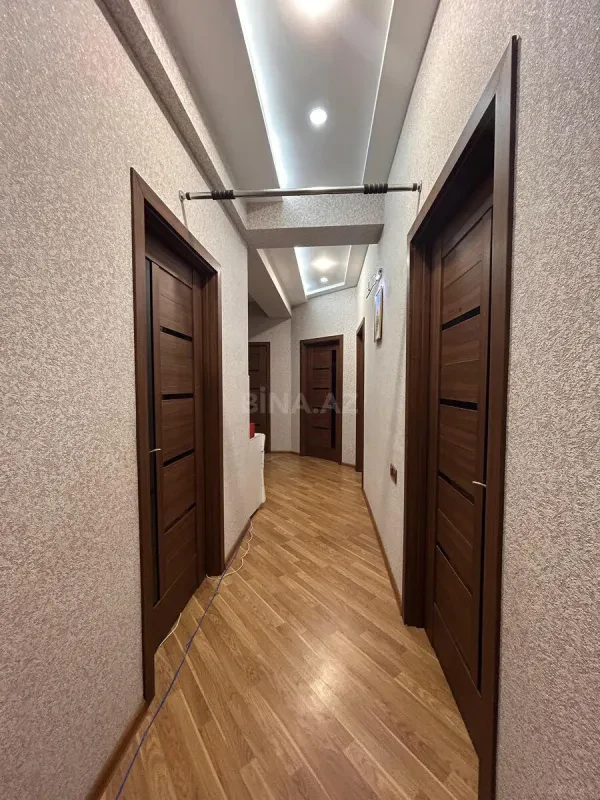 Kirayə verilir 4 otaqlı mənzil 130 m²