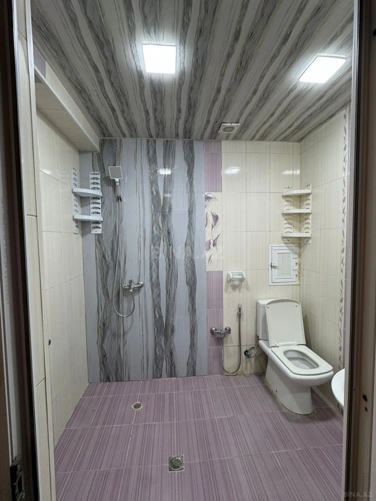 Satılır 2 otaqlı mənzil 70 m²