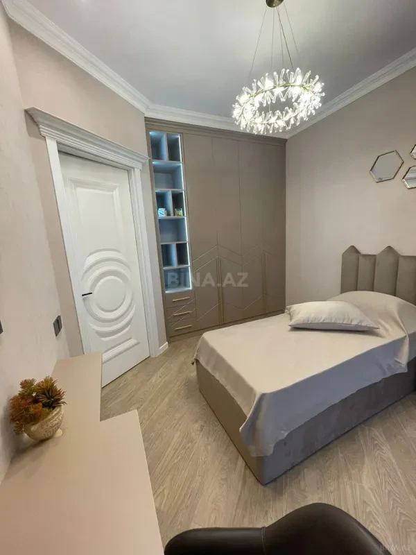 Kirayə verilir 3 otaqlı mənzil 105 m²