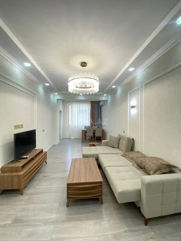 Kirayə verilir 2 otaqlı mənzil 90 m²