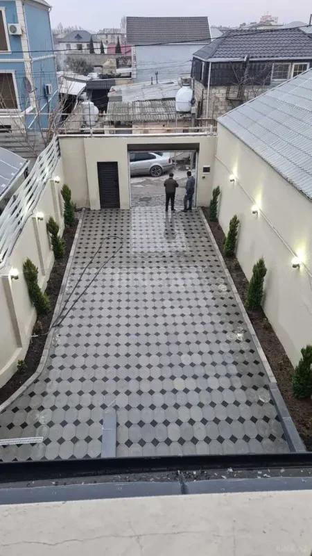 Satılır 6 otaqlı həyət evi 480 m²