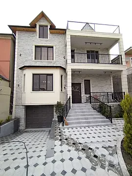 Satılır 6 otaqlı həyət evi 480 m²
