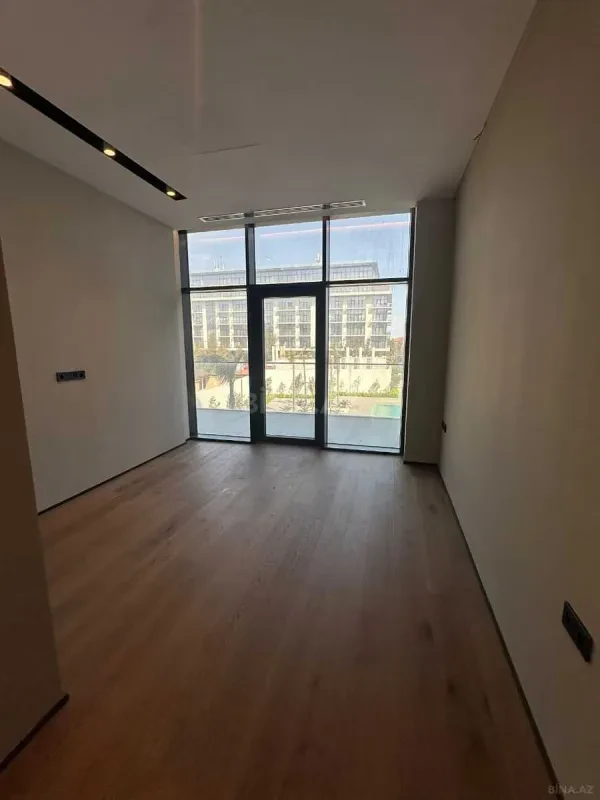 Satılır 2 otaqlı mənzil 85 m²