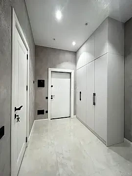 Kirayə verilir 2 otaqlı mənzil 80 m²