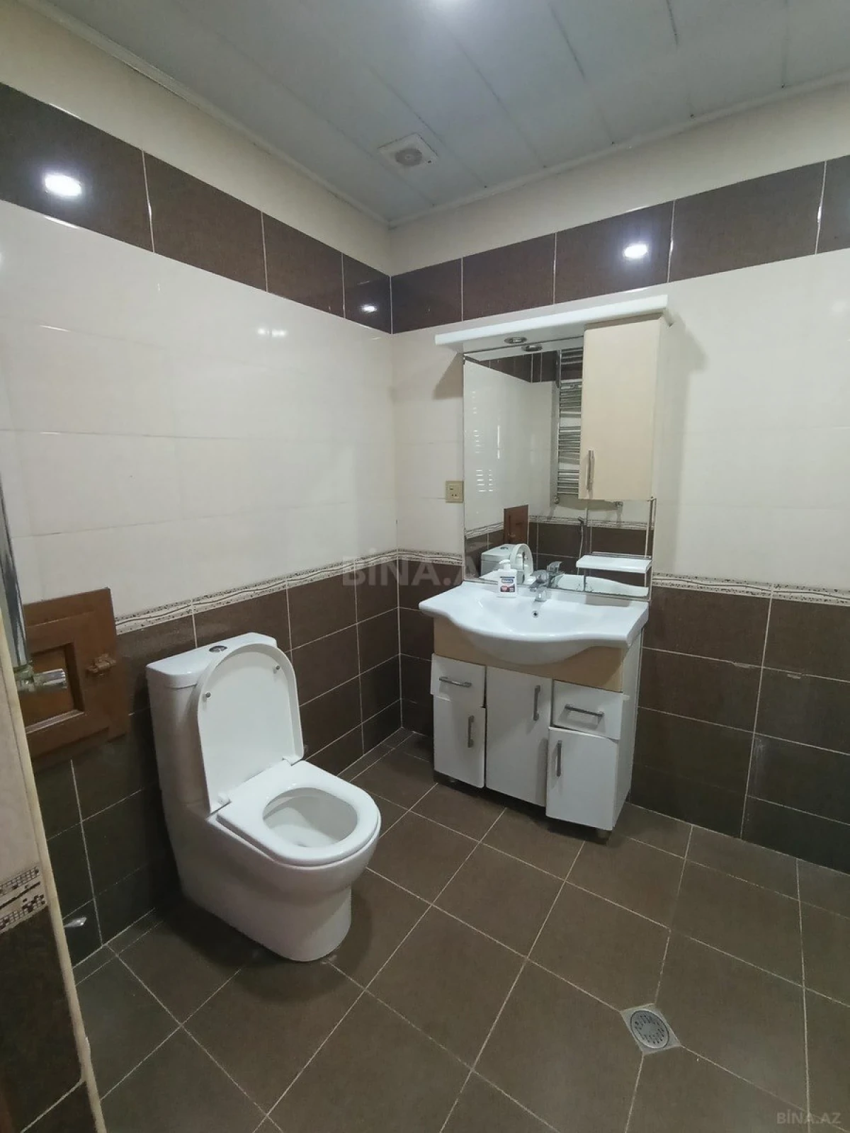 Kirayə verilir 1 otaqlı mənzil 55 m²