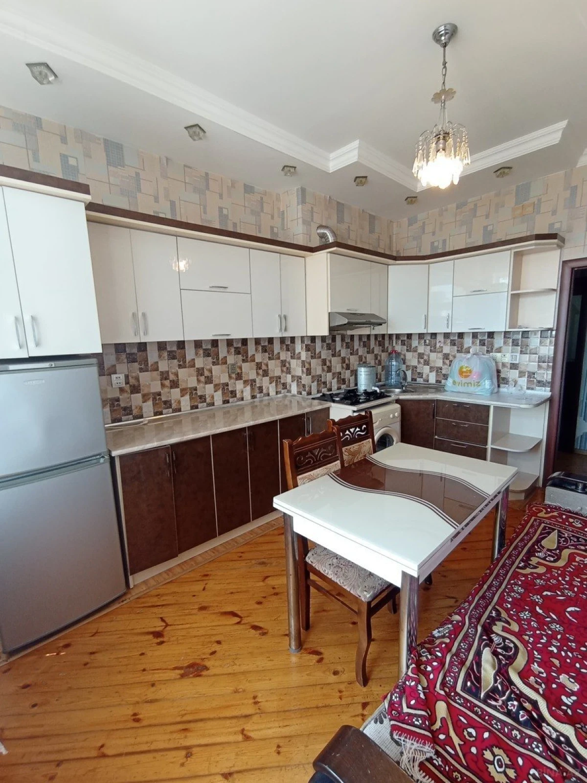 Kirayə verilir 1 otaqlı mənzil 55 m²