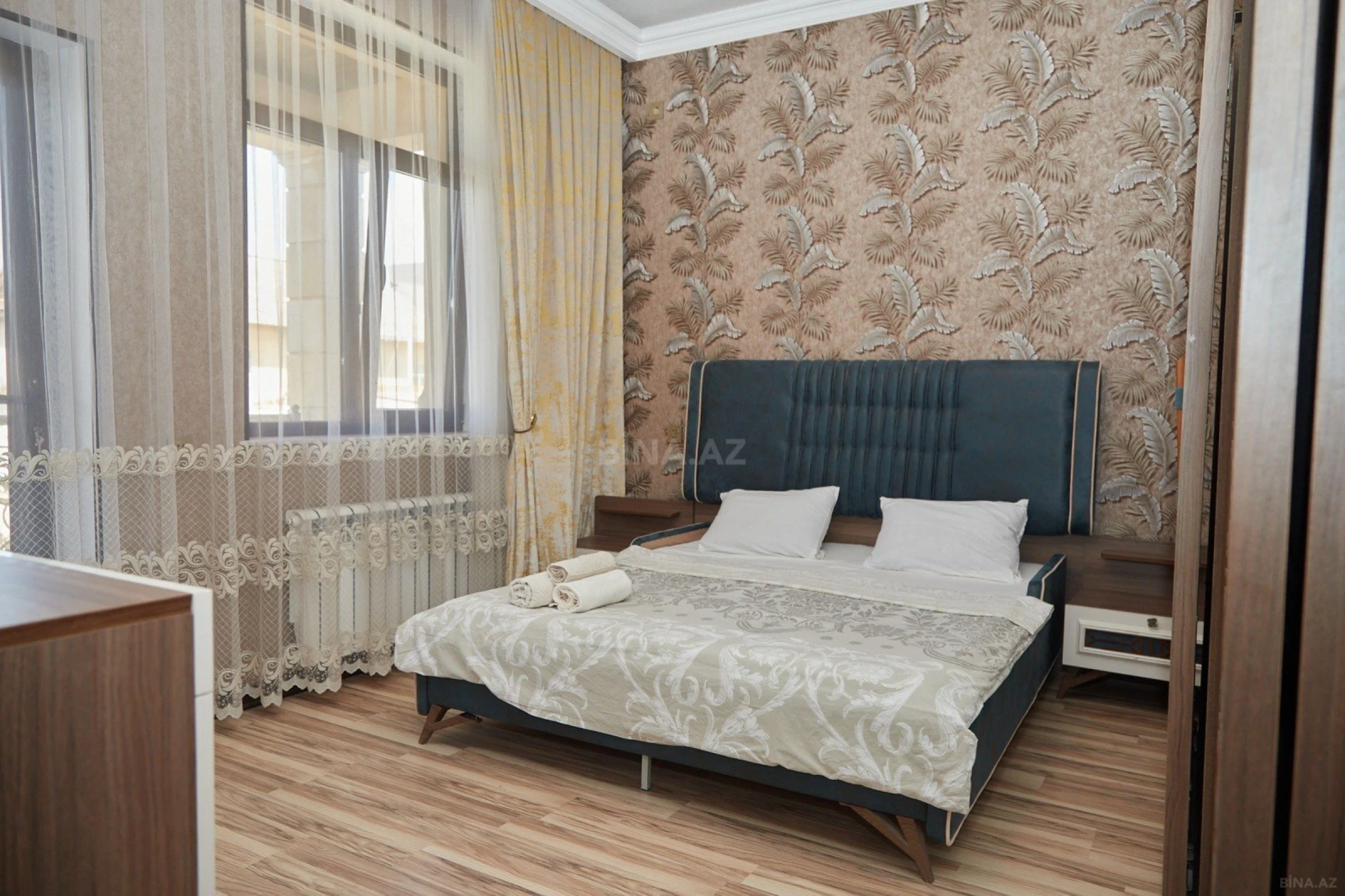 Kirayə verilir 6 otaqlı həyət evi 250 m²