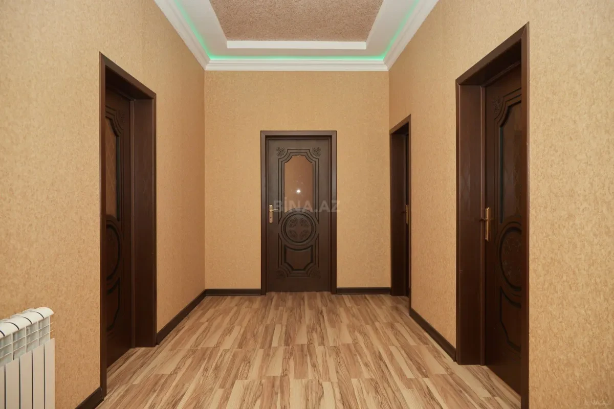 Kirayə verilir 6 otaqlı həyət evi 250 m²