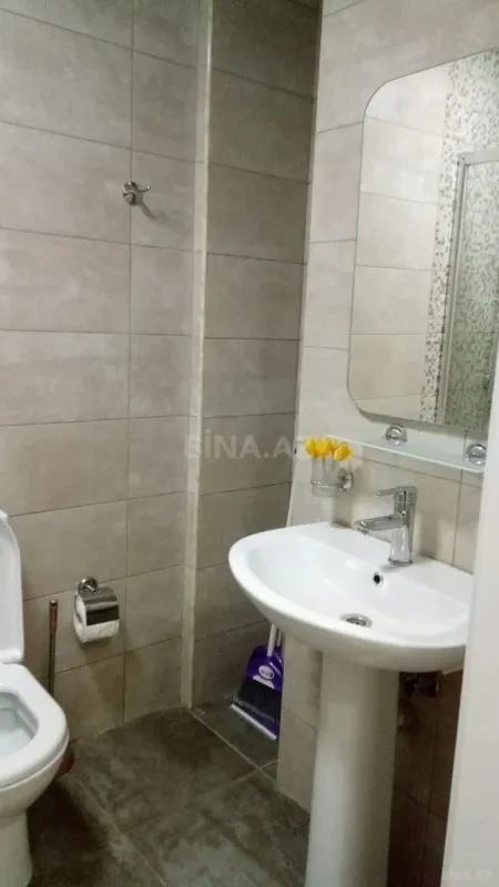 Kirayə verilir 2 otaqlı mənzil 50 m²