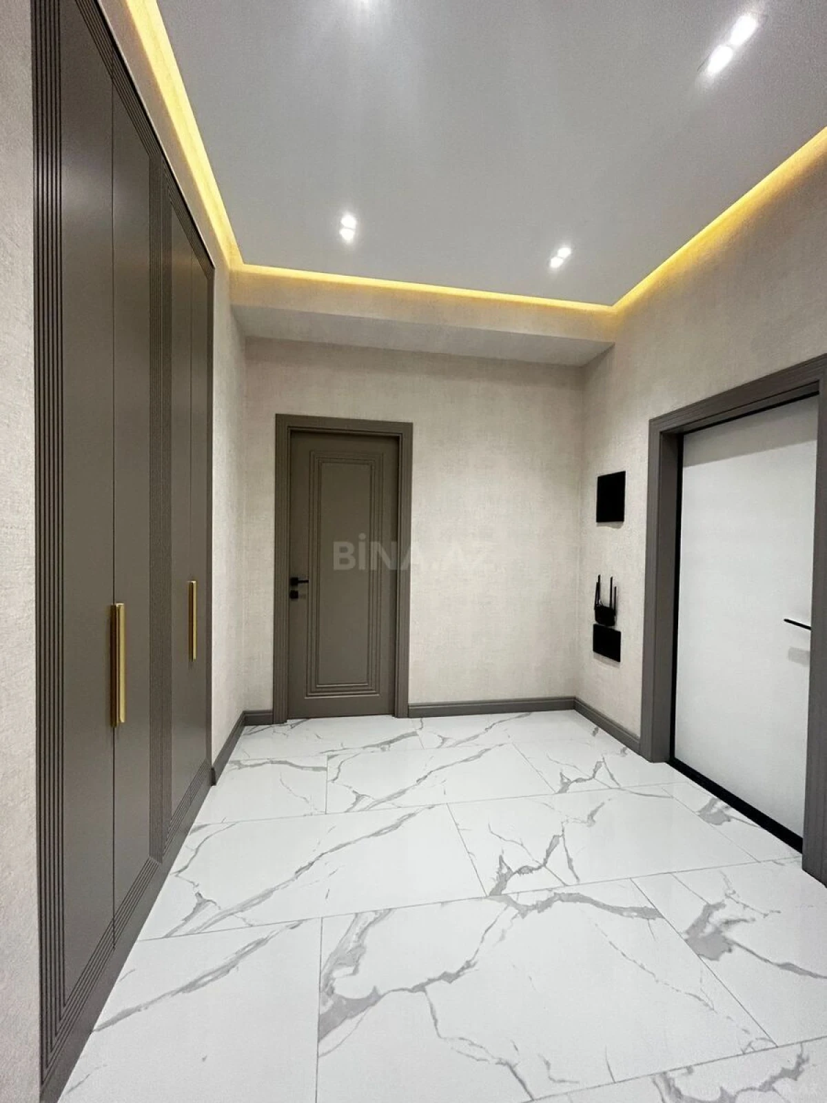 Kirayə verilir 3 otaqlı mənzil 125 m²