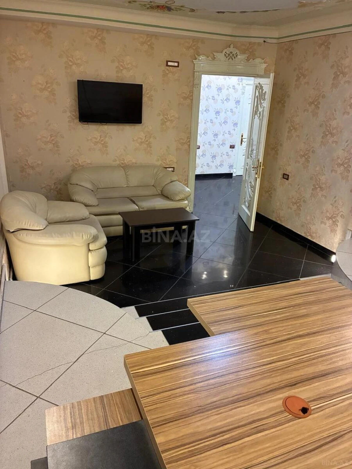 Kirayə verilir 2 otaqlı ofis 90 m²