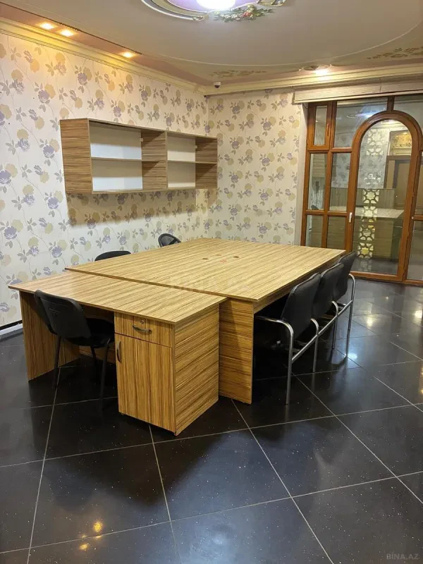 Kirayə verilir 2 otaqlı ofis 90 m²
