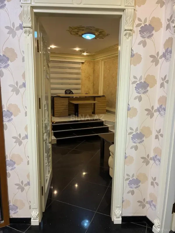 Kirayə verilir 2 otaqlı ofis 90 m²