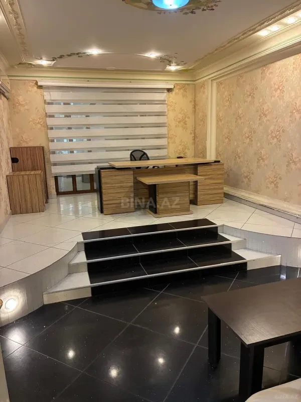 Kirayə verilir 2 otaqlı ofis 90 m²