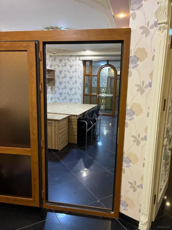 Kirayə verilir 2 otaqlı ofis 90 m²