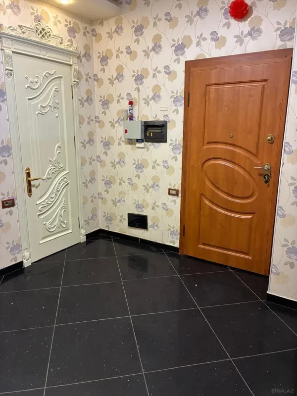 Kirayə verilir 2 otaqlı ofis 90 m²