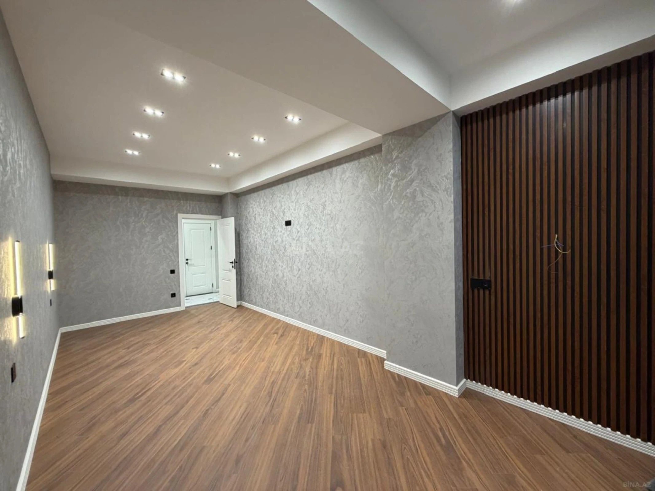 Satılır 2 otaqlı mənzil 87 m²