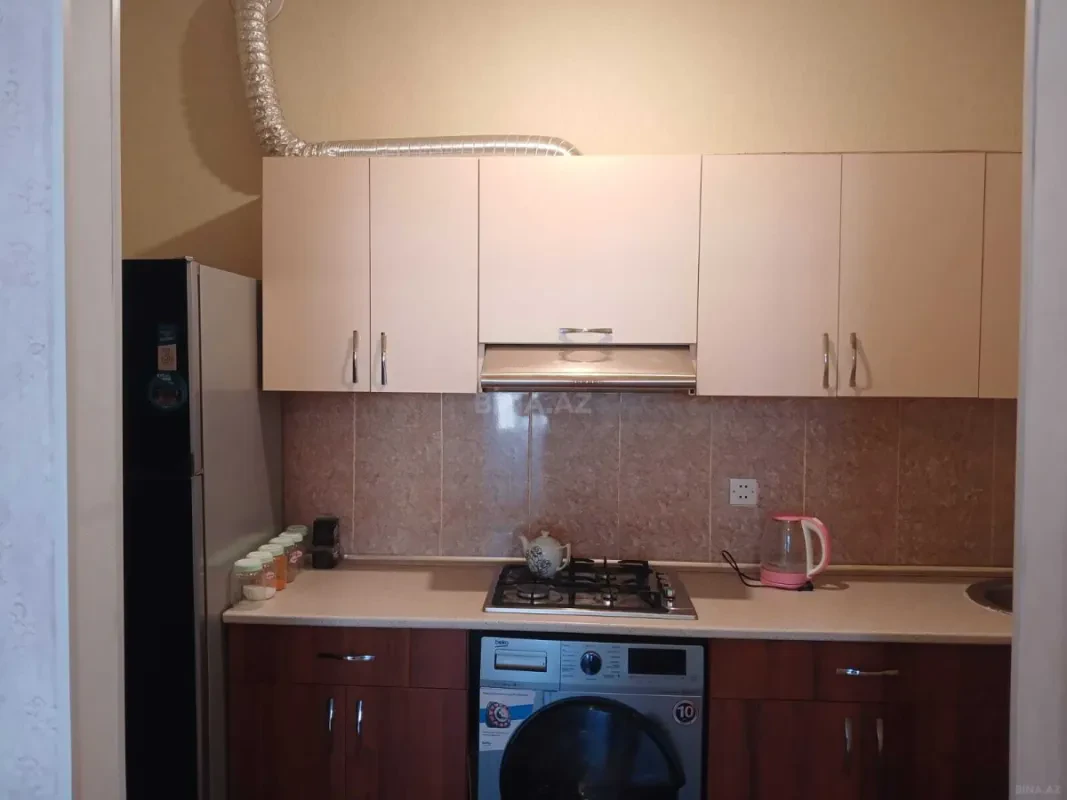 Kirayə verilir 2 otaqlı mənzil 65 m²