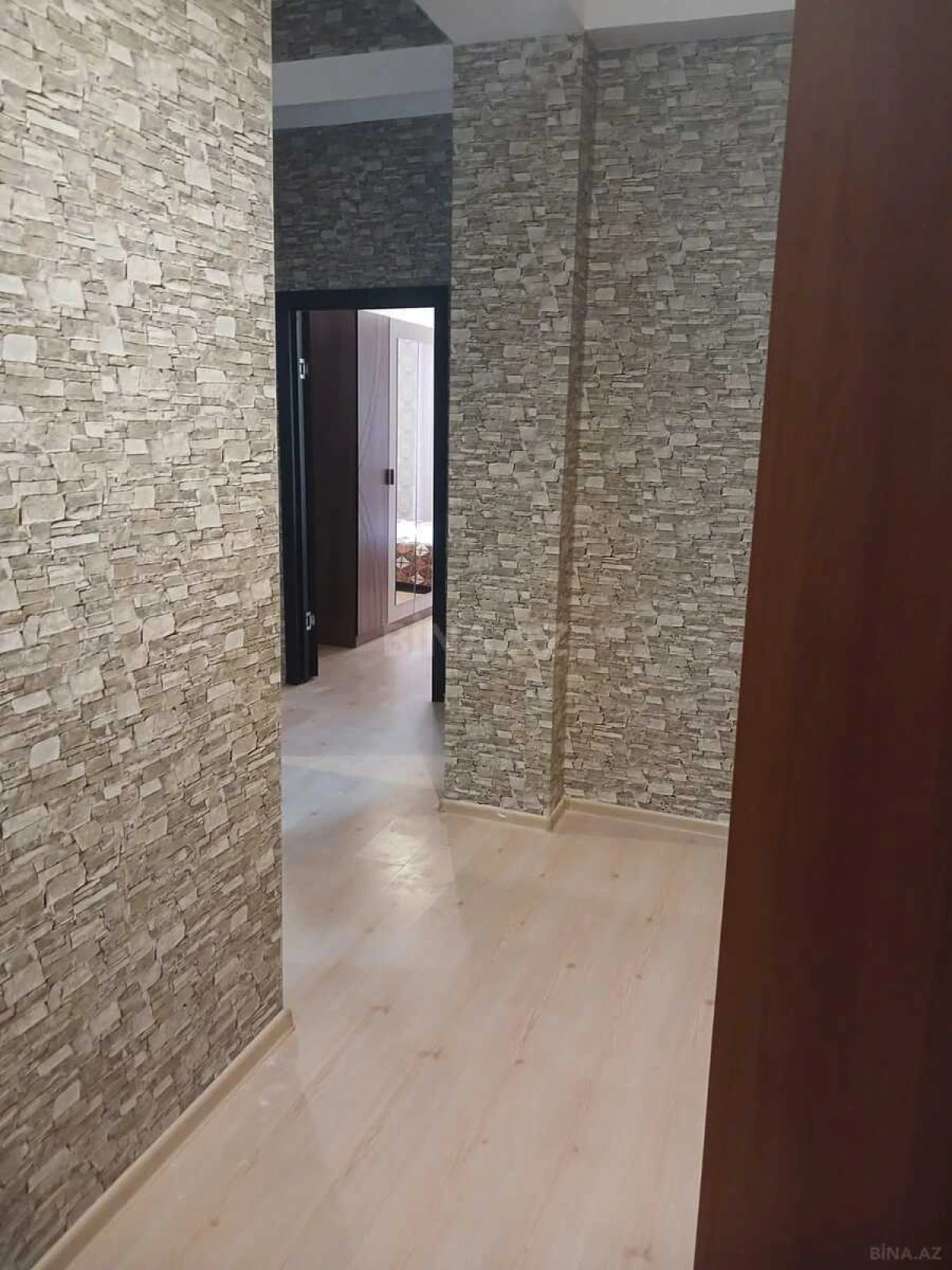 Kirayə verilir 2 otaqlı mənzil 65 m²