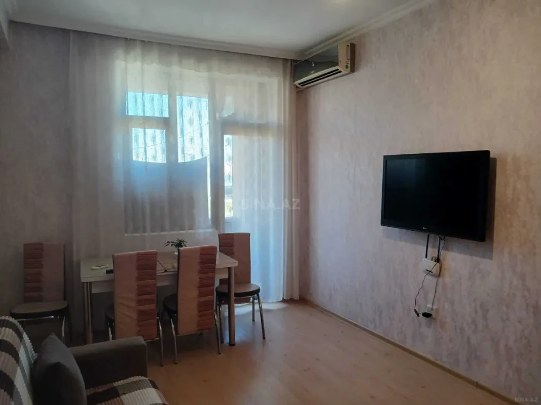 Kirayə verilir 2 otaqlı mənzil 65 m²