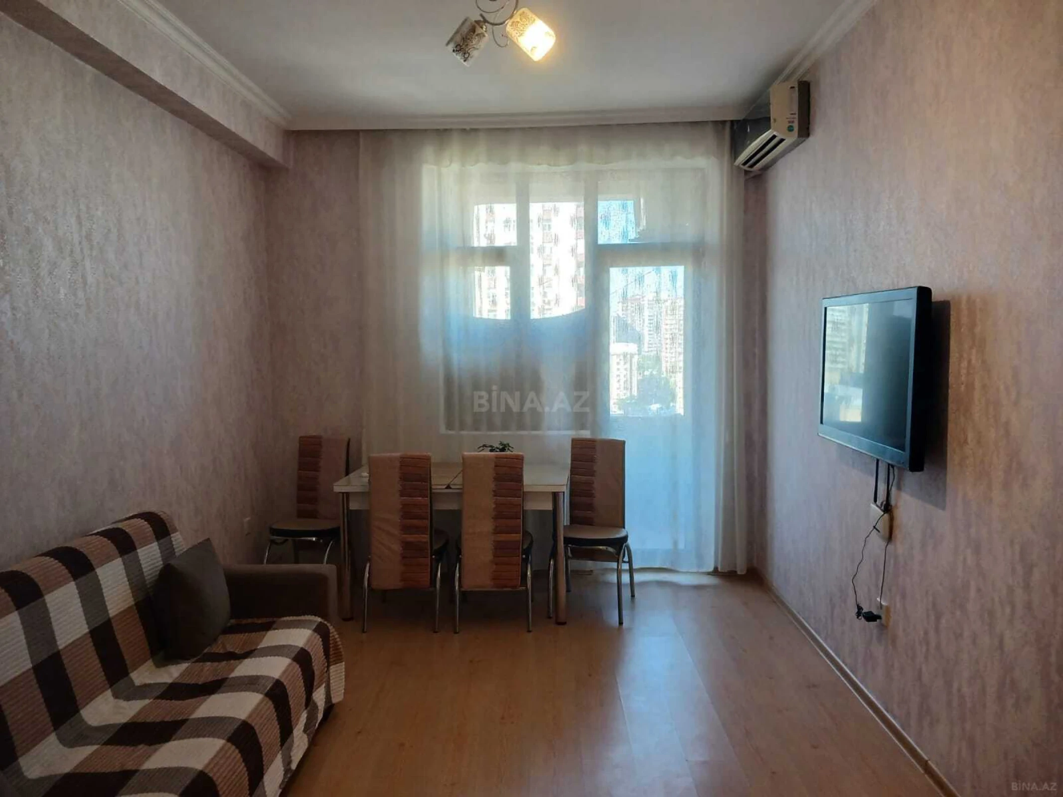 Kirayə verilir 2 otaqlı mənzil 65 m²