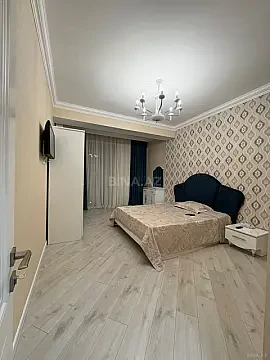 Kirayə verilir 3 otaqlı mənzil 105 m²