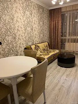 Kirayə verilir 2 otaqlı mənzil 50 m²