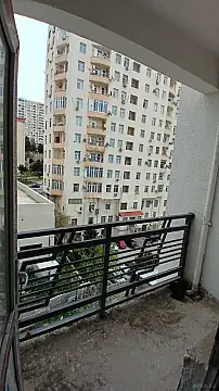Satılır 2 otaqlı mənzil 80.4 m²