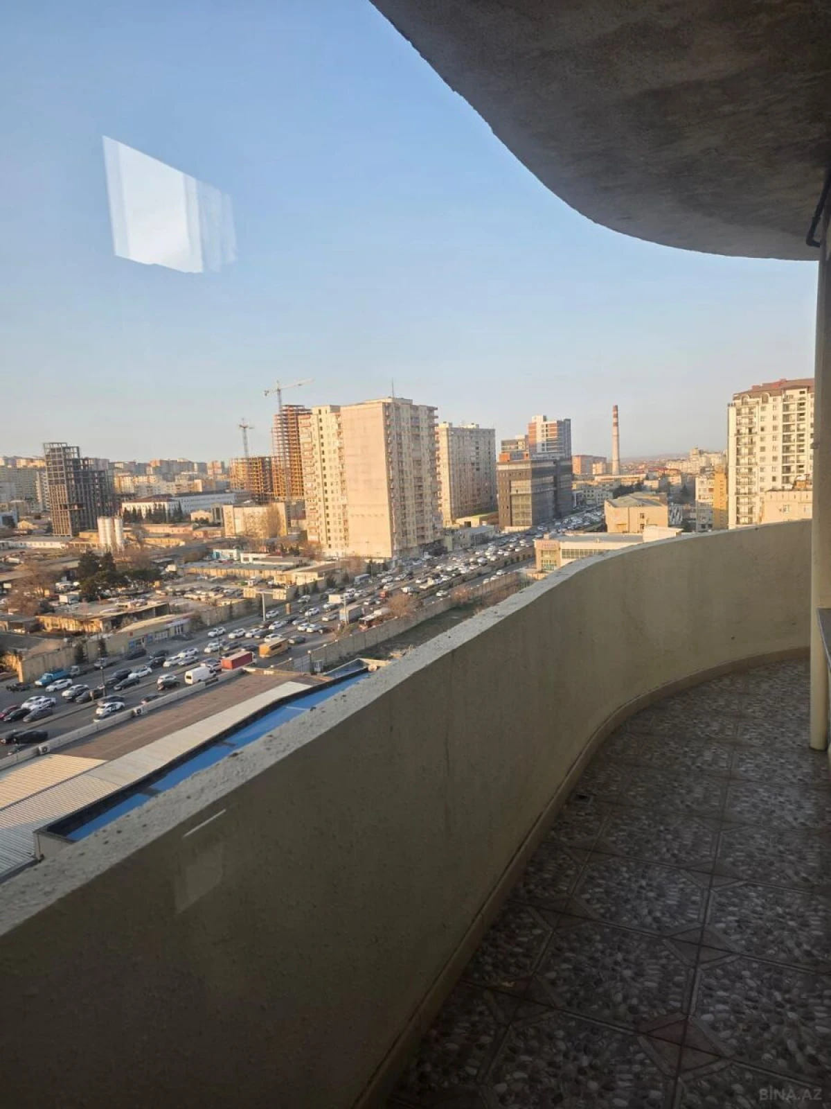 Satılır 2 otaqlı mənzil 106 m²