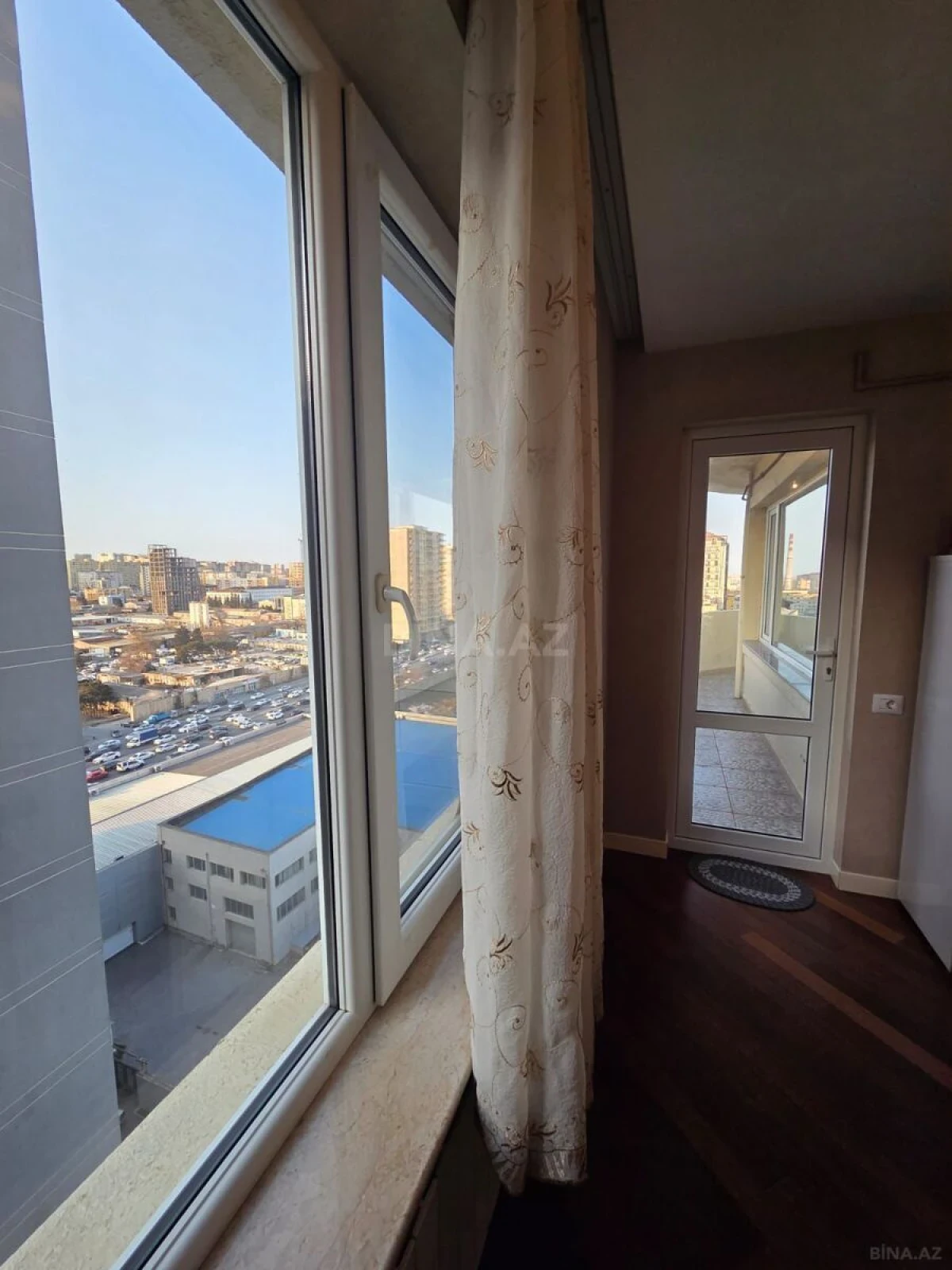 Satılır 2 otaqlı mənzil 106 m²