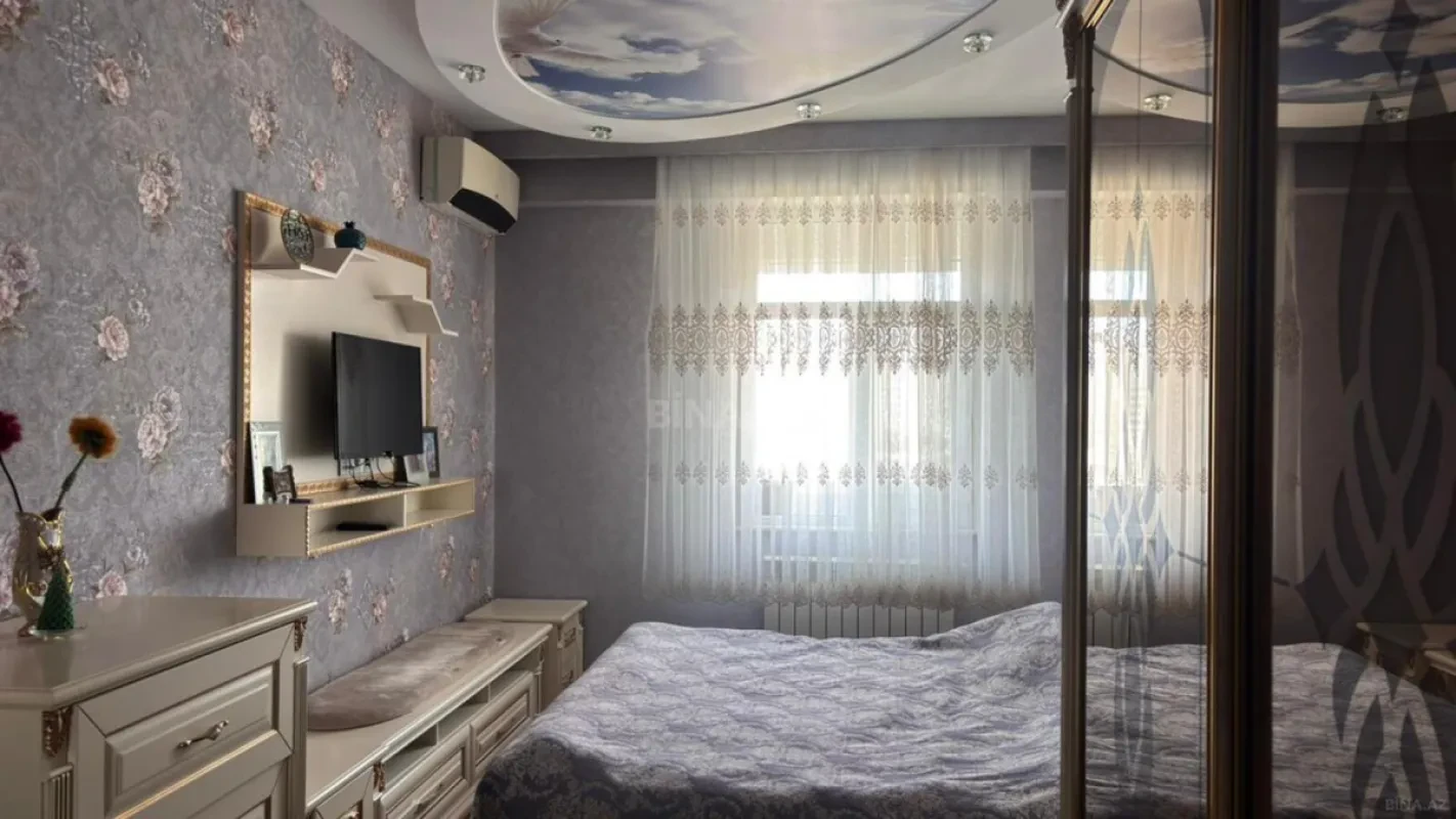 Satılır 4 otaqlı mənzil 90 m²