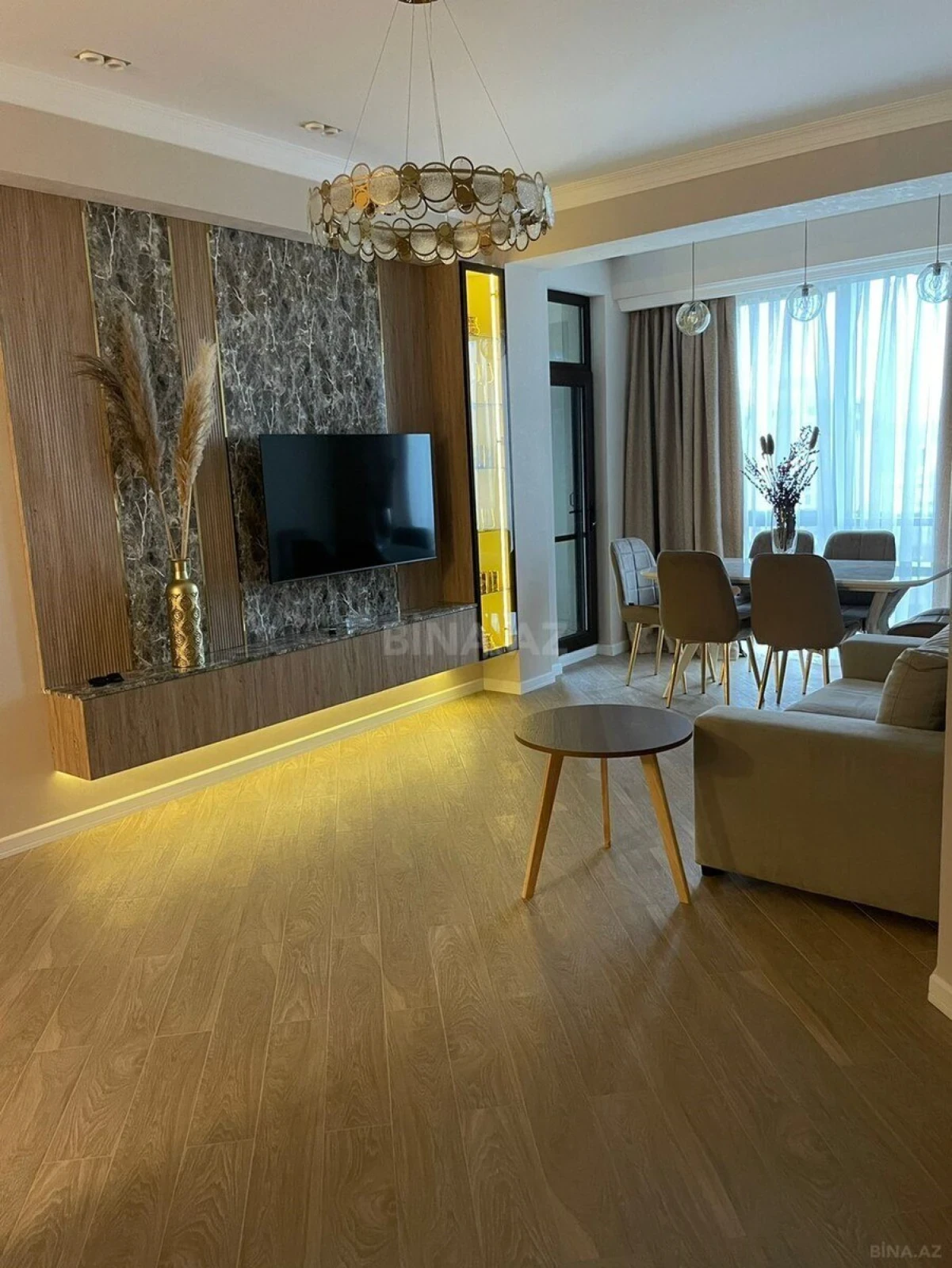 Kirayə verilir 3 otaqlı mənzil 105 m²
