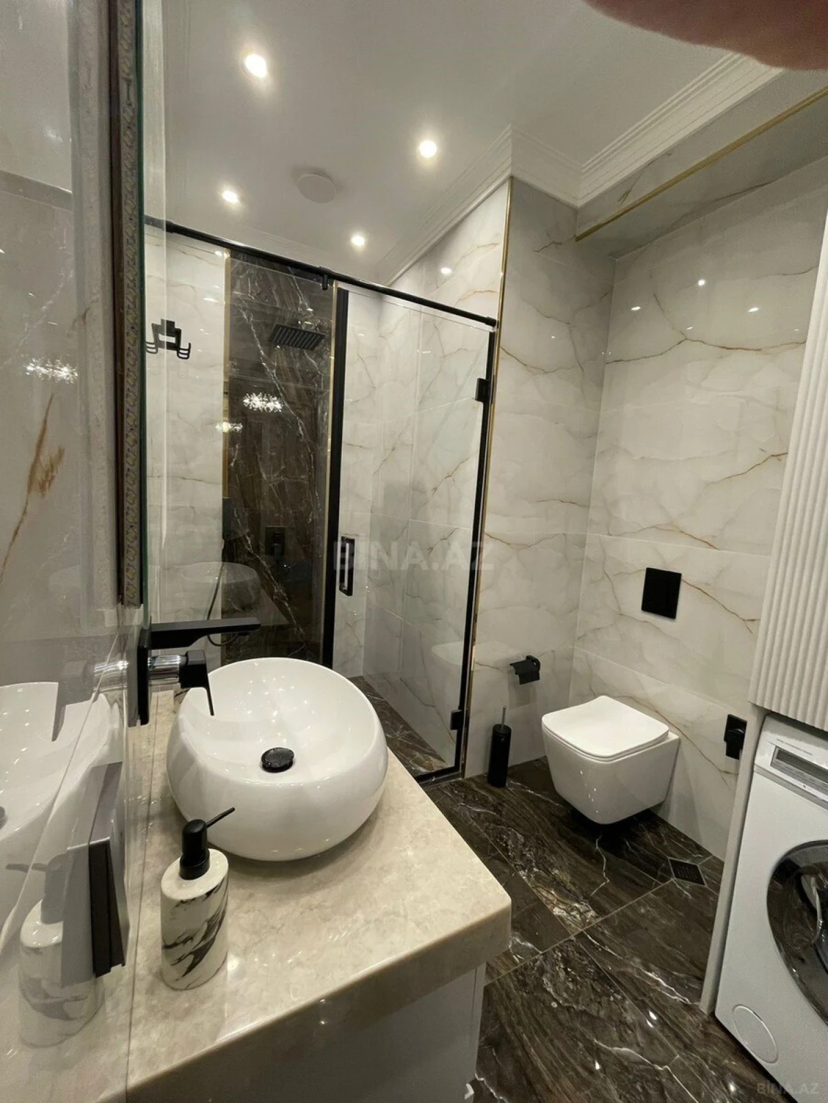 Kirayə verilir 3 otaqlı mənzil 105 m²