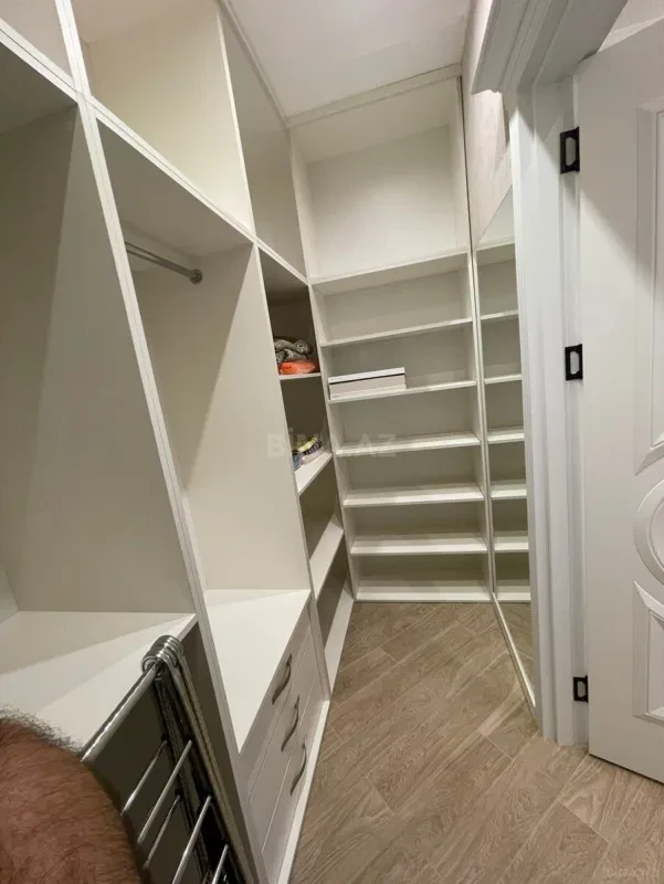 Kirayə verilir 3 otaqlı mənzil 105 m²