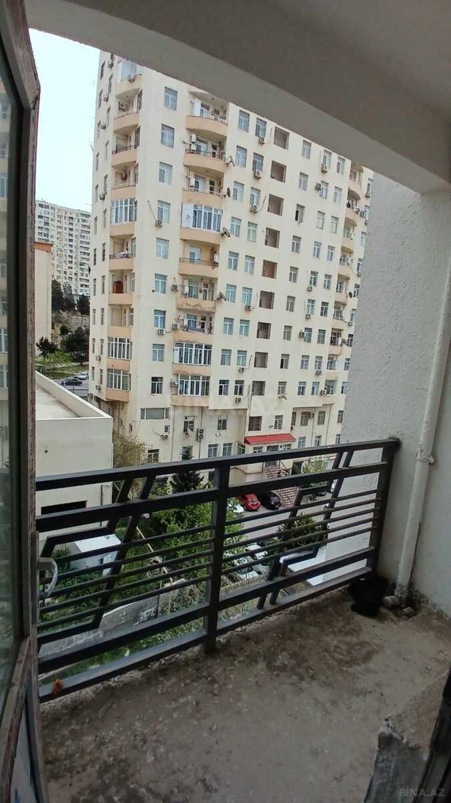 Satılır 2 otaqlı mənzil 80.4 m²