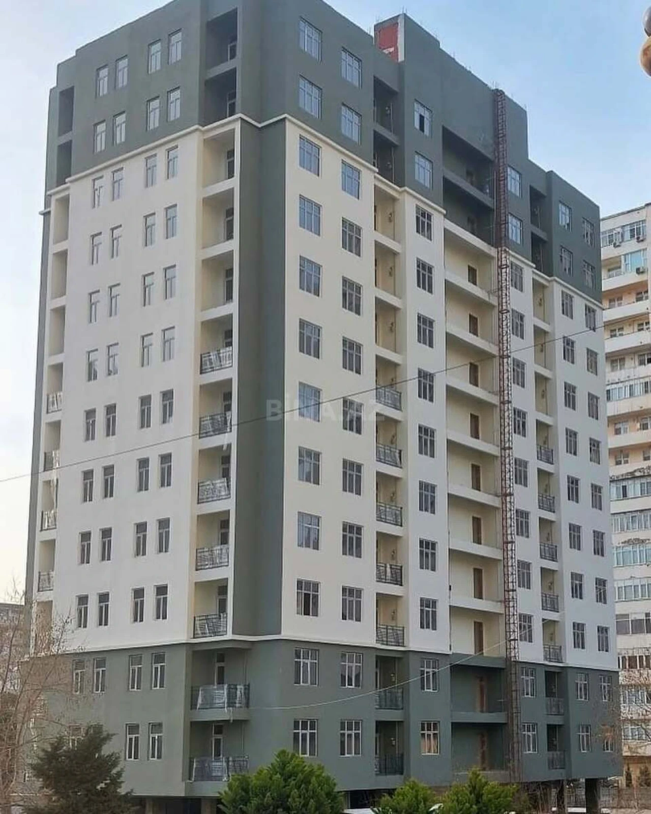 Satılır 2 otaqlı mənzil 80.4 m²
