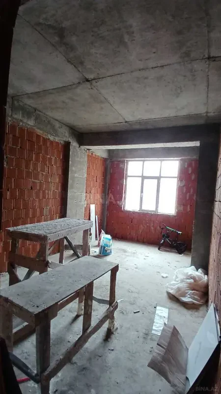 Satılır 2 otaqlı mənzil 80.4 m²