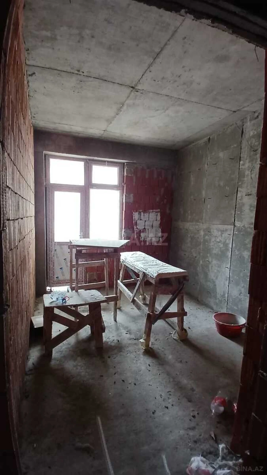 Satılır 2 otaqlı mənzil 80.4 m²