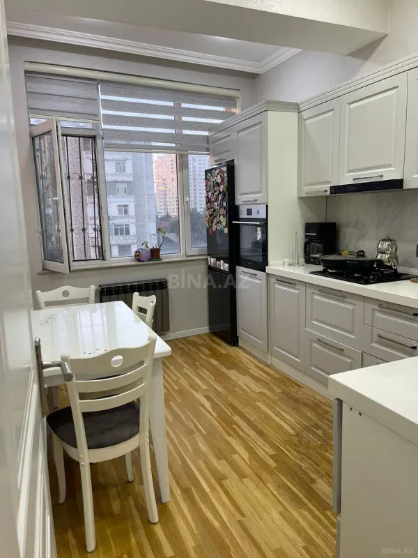 Satılır 3 otaqlı mənzil 100 m²