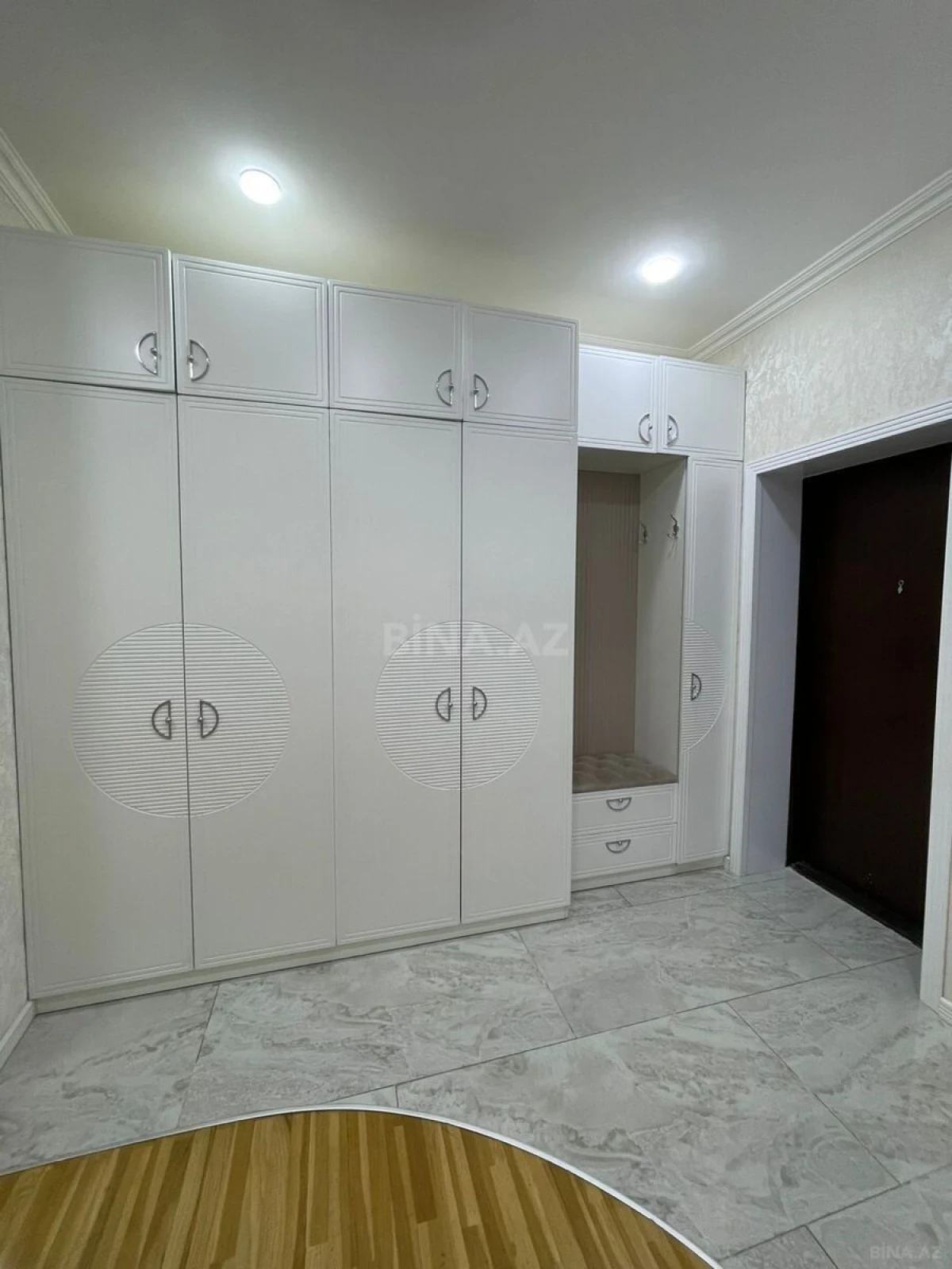 Satılır 3 otaqlı mənzil 100 m²