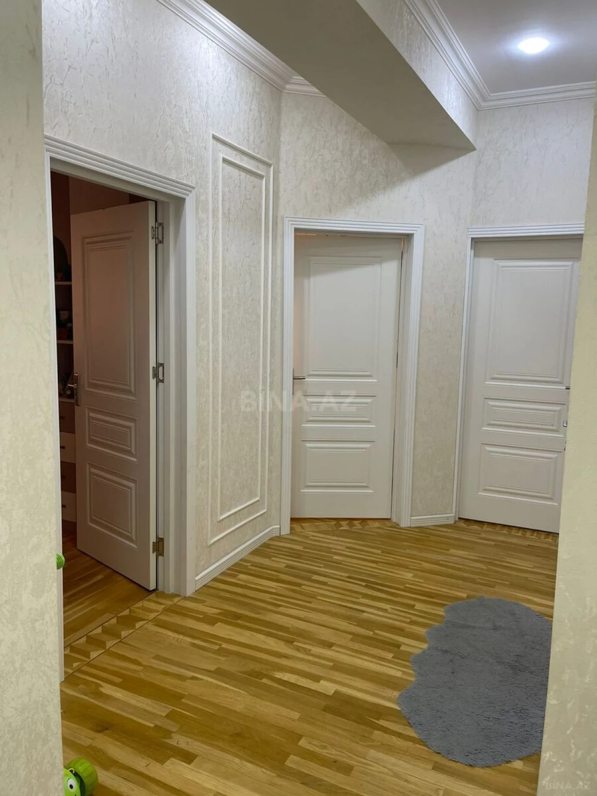 Satılır 3 otaqlı mənzil 100 m²