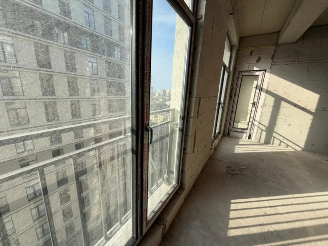 Satılır 2 otaqlı mənzil 86 m²