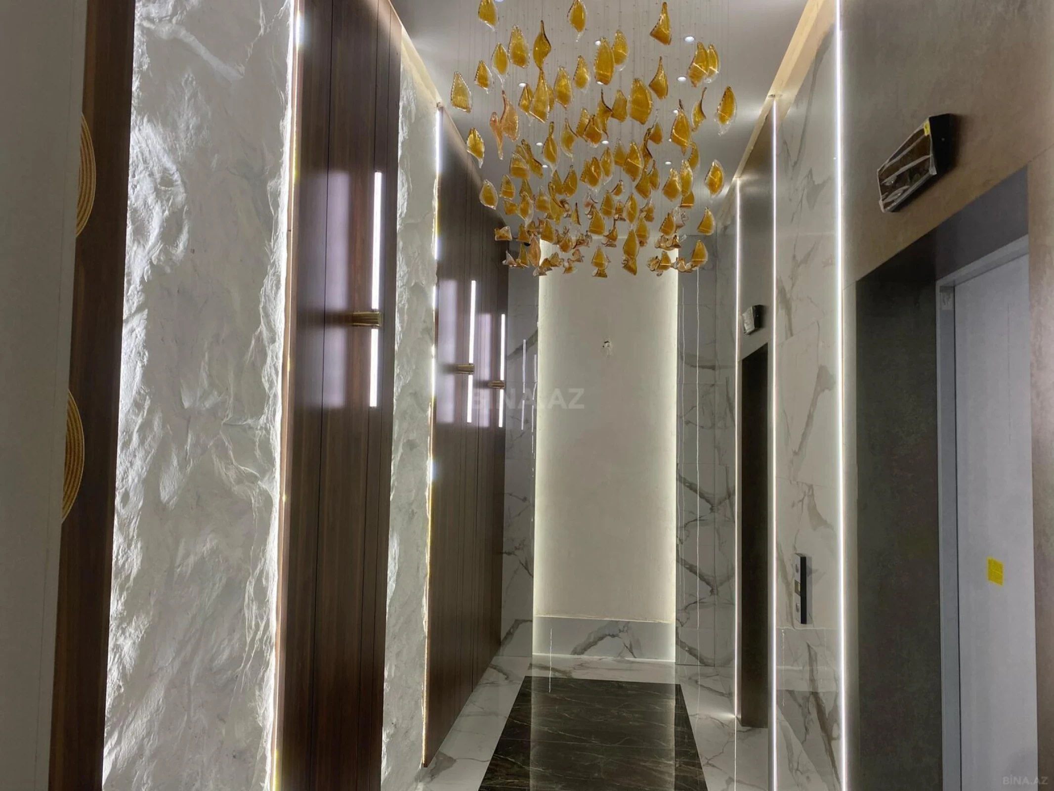 Satılır 2 otaqlı mənzil 86 m²