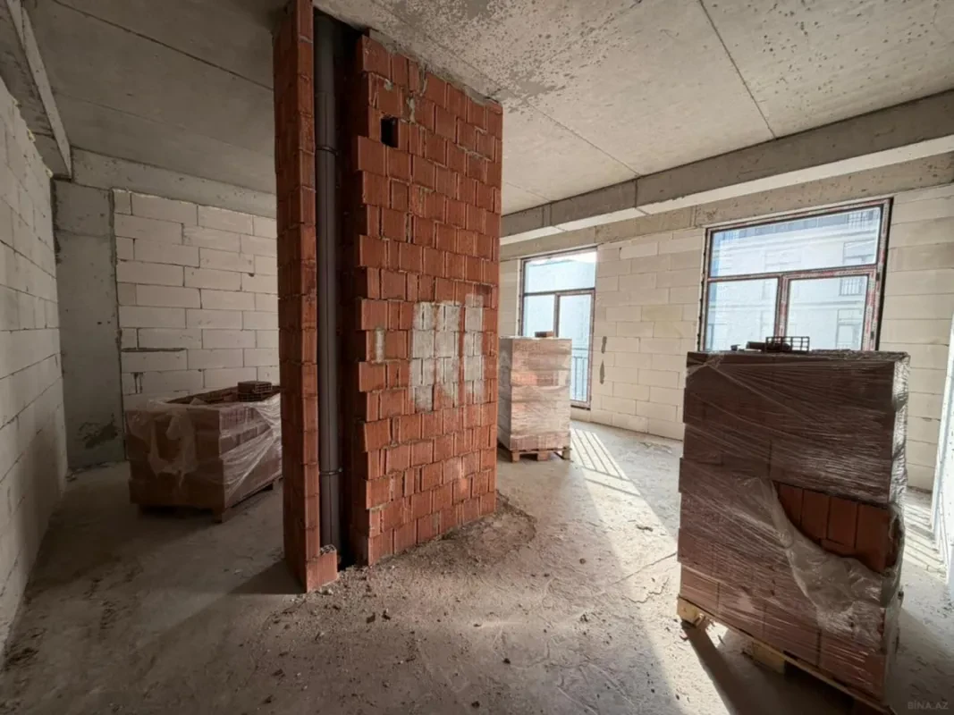 Satılır 2 otaqlı mənzil 86 m²