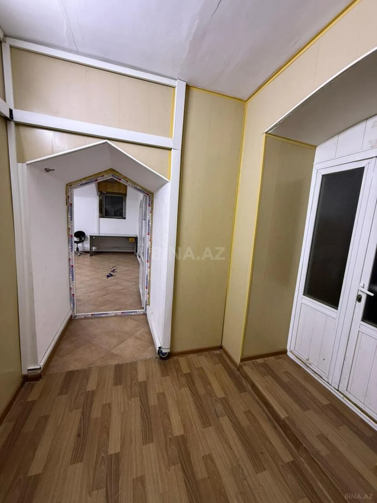 Kirayə verilir obyekt 151 m²
