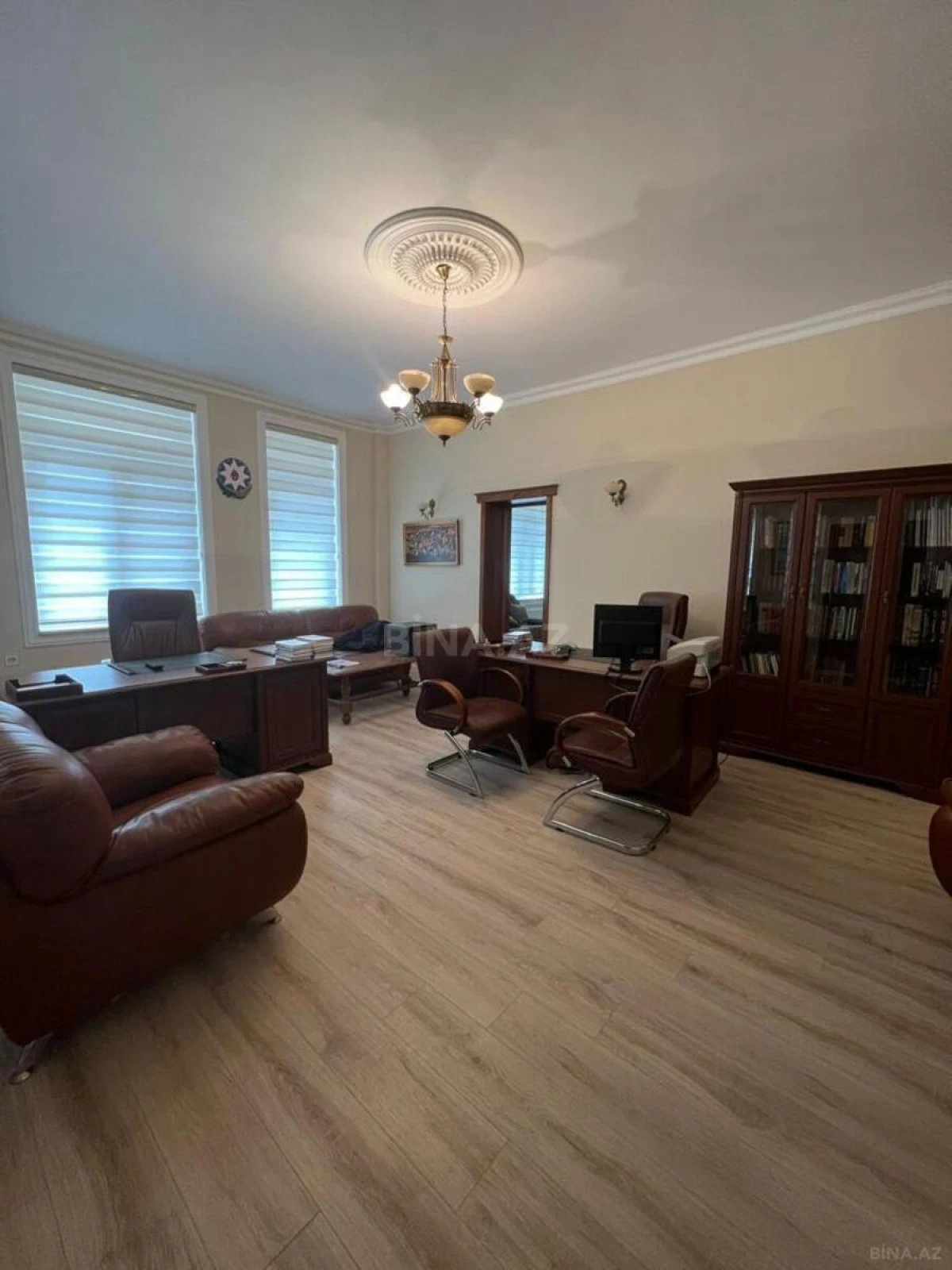 Kirayə verilir 3 otaqlı ofis 100 m²