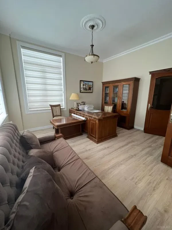 Kirayə verilir 3 otaqlı ofis 100 m²