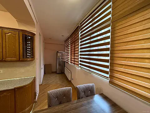 Kirayə verilir 2 otaqlı mənzil 85 m²