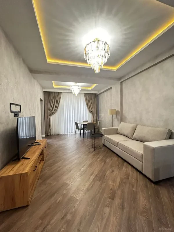 Kirayə verilir 2 otaqlı mənzil 80 m²